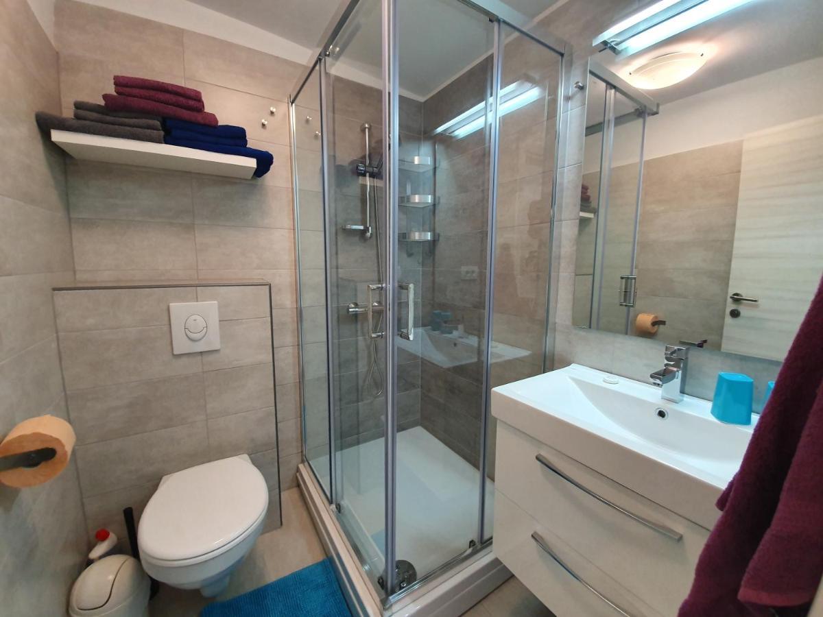 Comfortable Family Apt Iris 20M From Beach In Mandre Kültér fotó