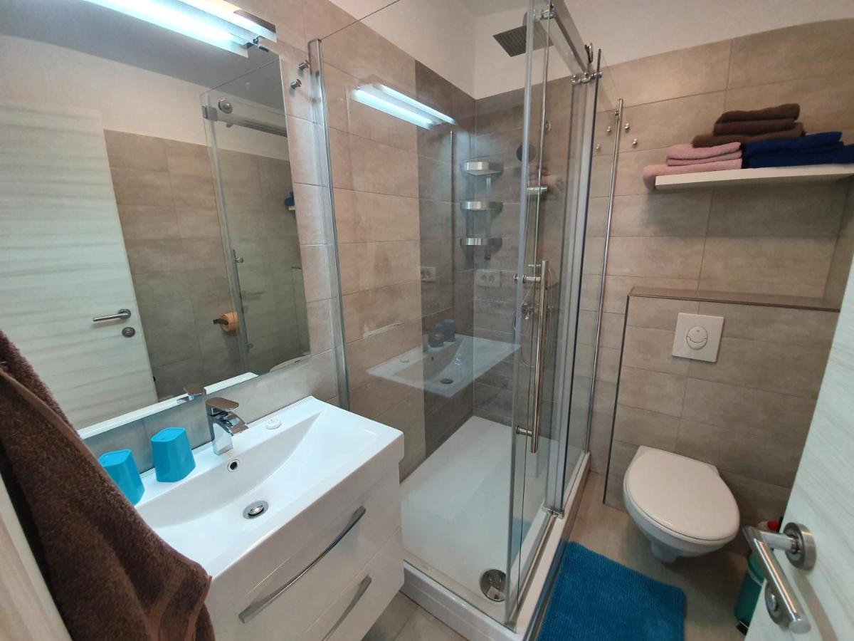 Comfortable Family Apt Iris 20M From Beach In Mandre Kültér fotó