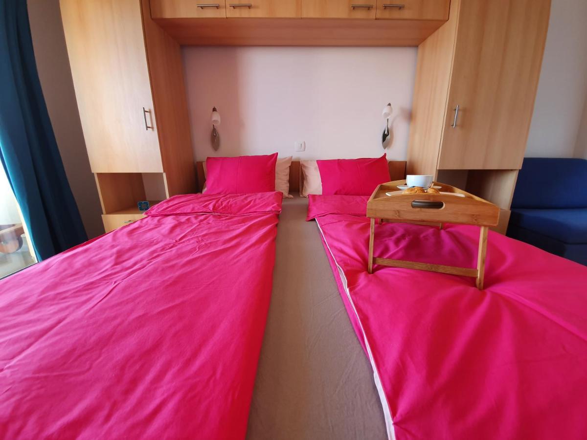 Comfortable Family Apt Iris 20M From Beach In Mandre Kültér fotó
