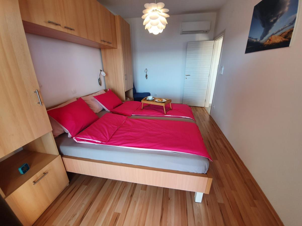 Comfortable Family Apt Iris 20M From Beach In Mandre Kültér fotó